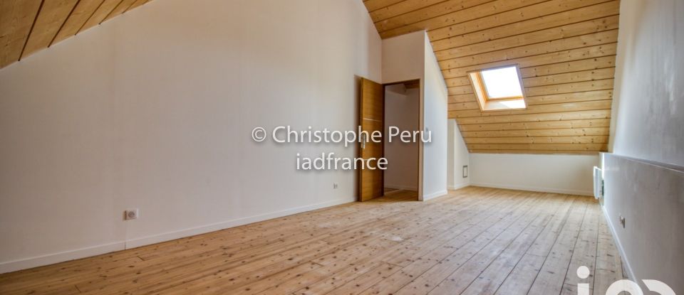 Town house 5 rooms of 133 m² in Vaux-sur-Seine (78740)