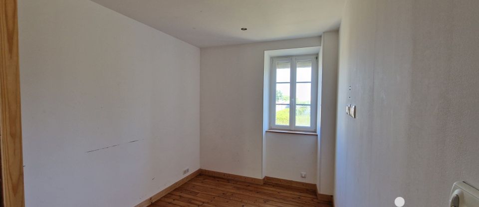 Maison traditionnelle 6 pièces de 141 m² à Sées (61500)