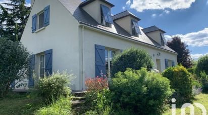 Maison traditionnelle 6 pièces de 205 m² à La Queue-les-Yvelines (78940)