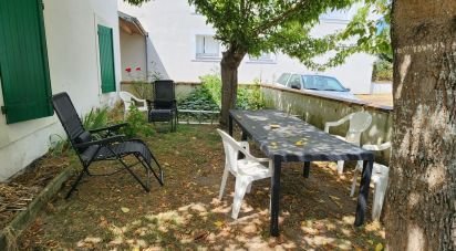 Maison 5 pièces de 123 m² à Saint-Ciers-sur-Gironde (33820)