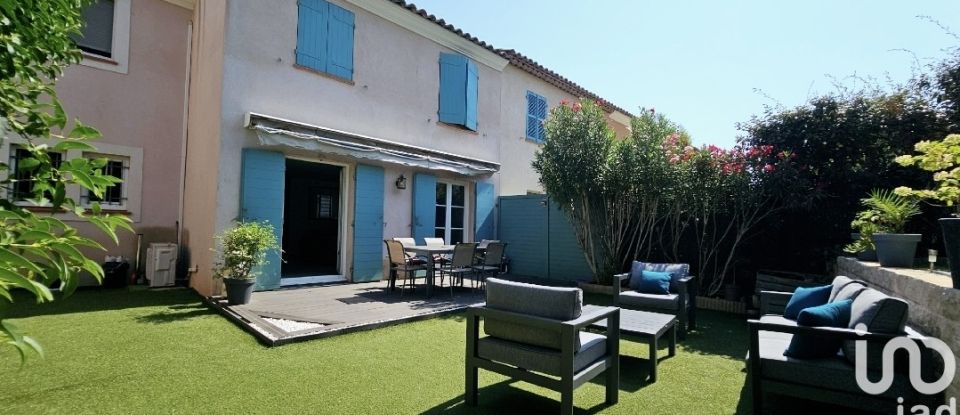 House 5 rooms of 110 m² in Roquebrune-sur-Argens (83520)