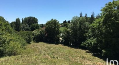 Land of 16,285 m² in Vivonne (86370)