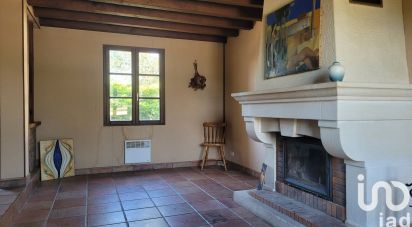 Traditional house 9 rooms of 170 m² in La Groutte (18200)