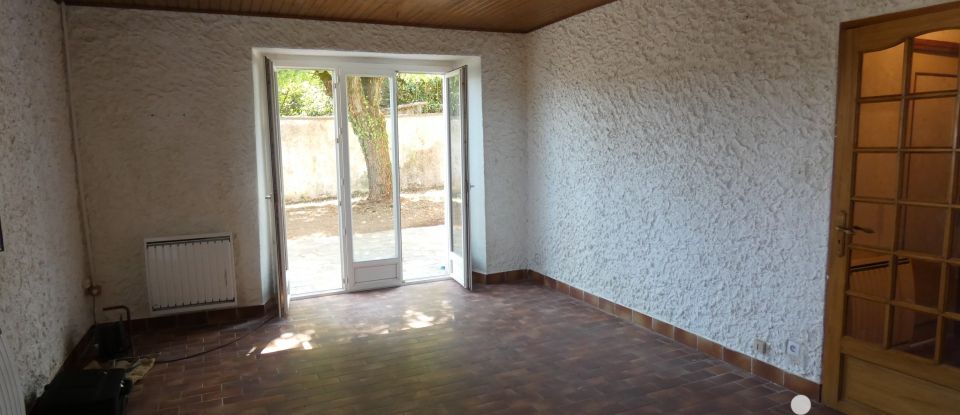 Village house 4 rooms of 75 m² in Arlanc (63220)