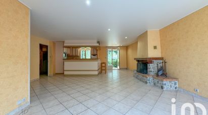 House 6 rooms of 143 m² in Betton (35830)