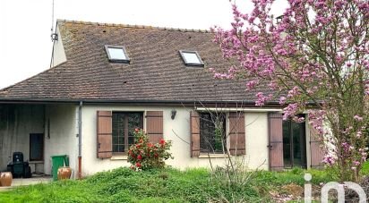 Traditional house 4 rooms of 110 m² in Villeneuve-les-Bordes (77154)