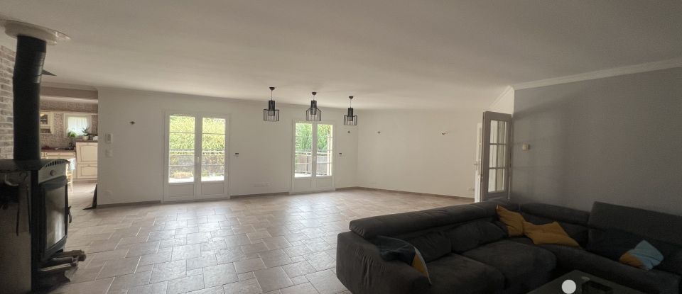 Pavillon 9 pièces de 260 m² à Choisy-en-Brie (77320)