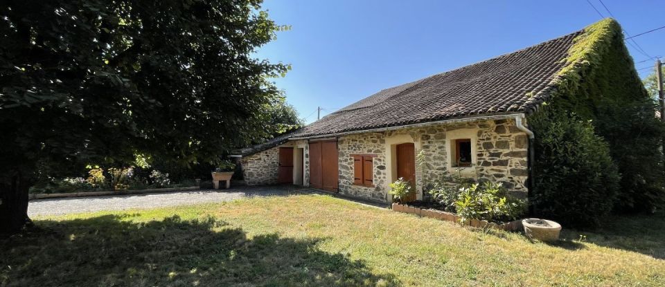 House 5 rooms of 120 m² in Bussière-Galant (87230)