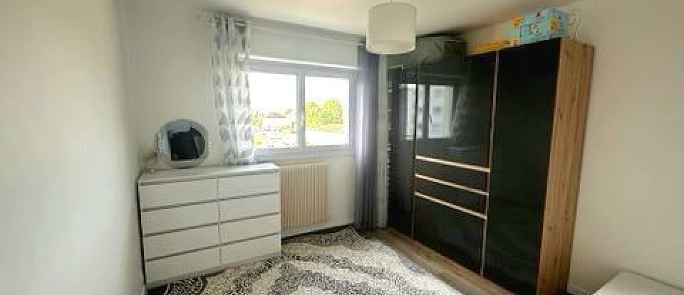 Apartment 3 rooms of 66 m² in Saint-Jean-de-la-Ruelle (45140)