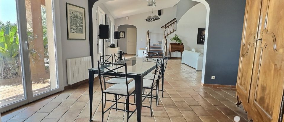 Traditional house 8 rooms of 196 m² in La Valette-du-Var (83160)