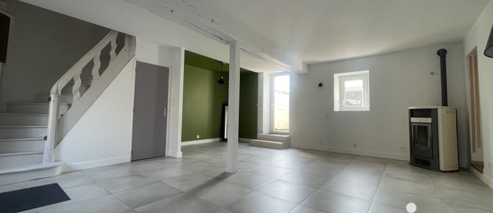 Town house 5 rooms of 112 m² in La Chapelle-Saint-Rémy (72160)