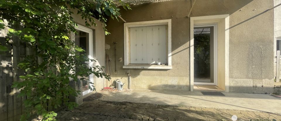 Town house 5 rooms of 112 m² in La Chapelle-Saint-Rémy (72160)