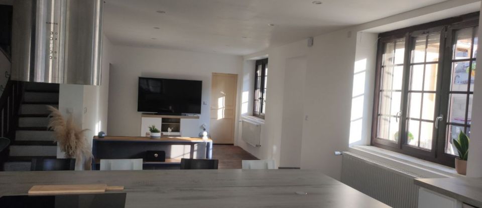 Maison 6 pièces de 140 m² à Armeau (89500)