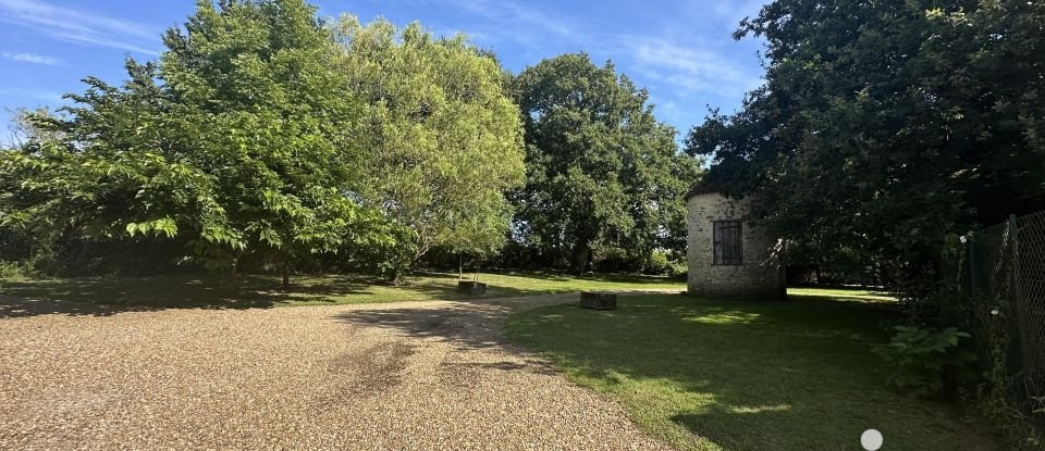 Maison de campagne 10 pièces de 266 m² à Joué-l'Abbé (72380)