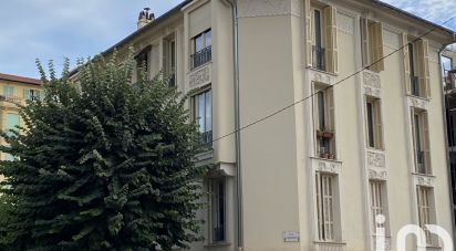 Appartement 2 pièces de 44 m² à Nice (06100)