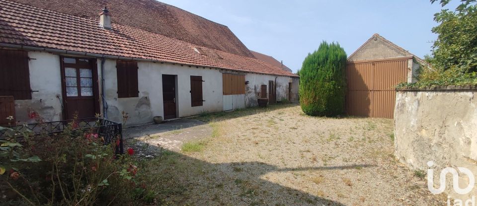 Maison 8 pièces de 170 m² à Saint-Hilaire (03440)