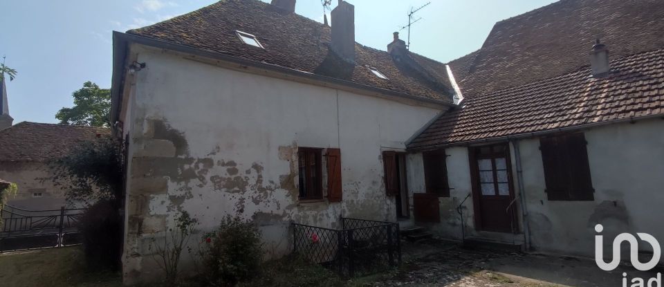 Maison 8 pièces de 170 m² à Saint-Hilaire (03440)