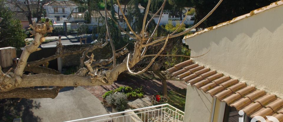 Maison traditionnelle 4 pièces de 140 m² à Mèze (34140)