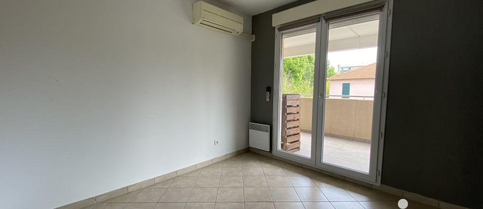 Apartment 3 rooms of 59 m² in Marignane (13700)