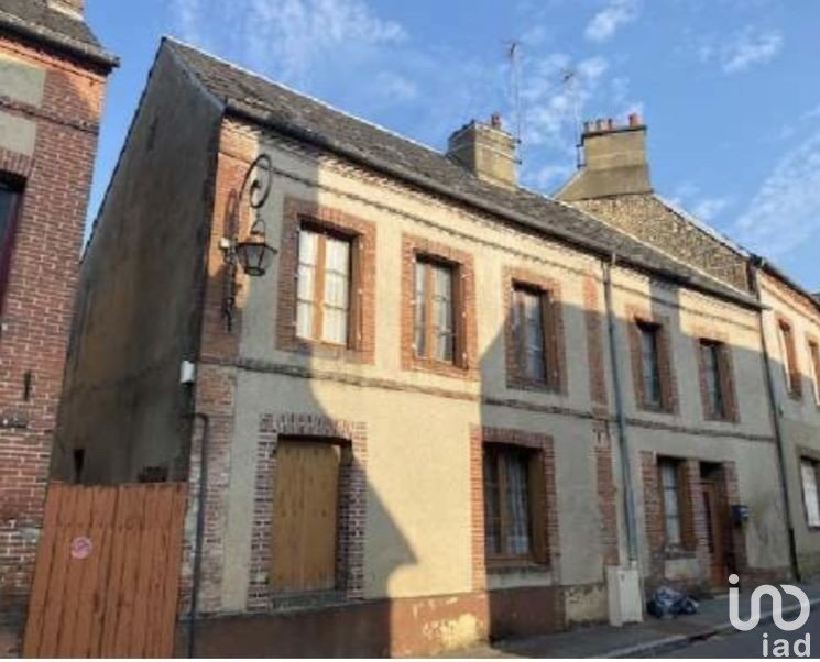 Maison 4 pièces de 100 m² à Moulins-la-Marche (61380)