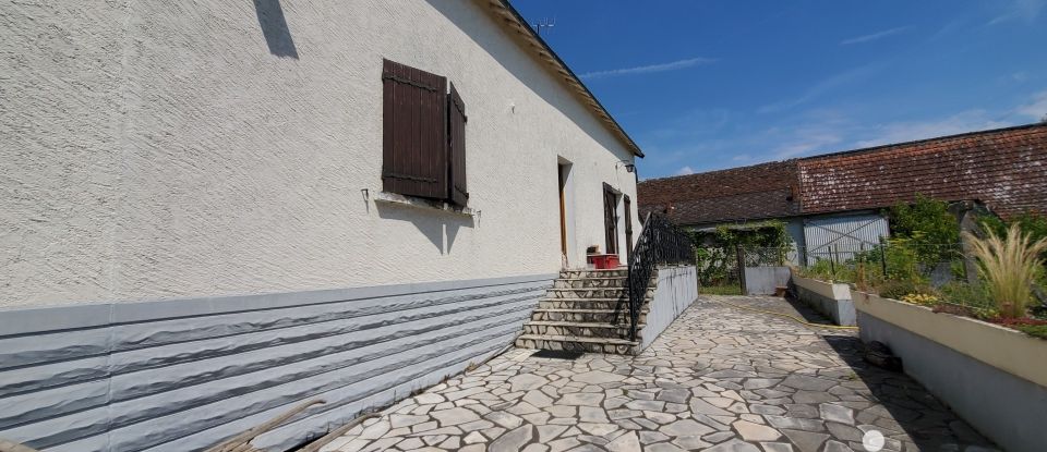 Ferme 4 pièces de 107 m² à Joué-lès-Tours (37300)