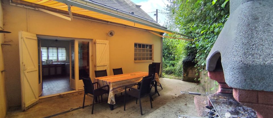 Pavillon 9 pièces de 160 m² à Origny-en-Thiérache (02550)