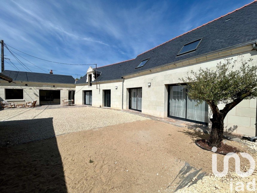 Country house 6 rooms of 293 m² in Allonnes (49650)