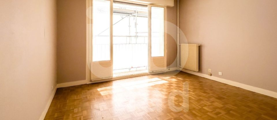 Appartement 1 pièce de 23 m² à Paris (75015)