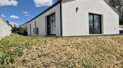 House 4 rooms of 80 m² in Talmont-Saint-Hilaire (85440)