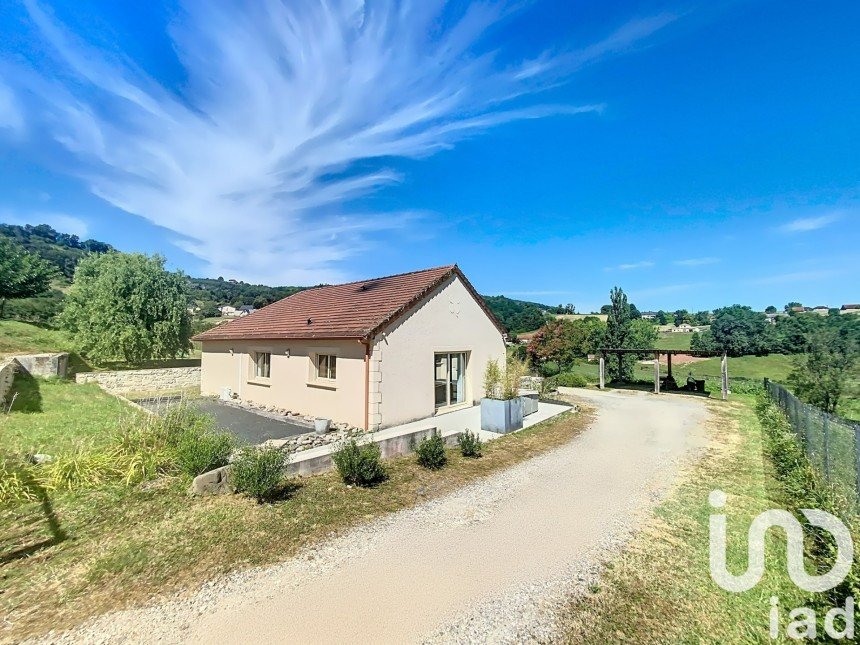 House 5 rooms of 130 m² in Larche (19600)