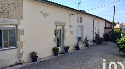 Longere 9 rooms of 168 m² in Usson-du-Poitou (86350)