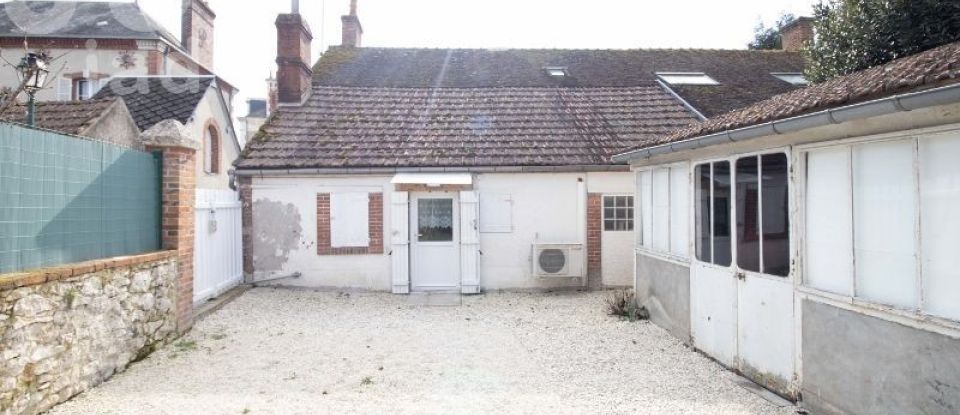 Maison 2 pièces de 65 m² à Lorris (45260)