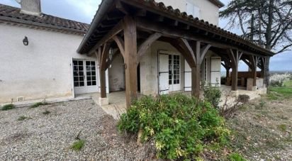 House 10 rooms of 307 m² in Saint-Romain-le-Noble (47270)