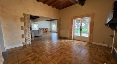 House 10 rooms of 307 m² in Saint-Romain-le-Noble (47270)