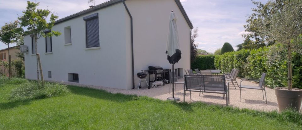 Maison 5 pièces de 140 m² à Reyrieux (01600)