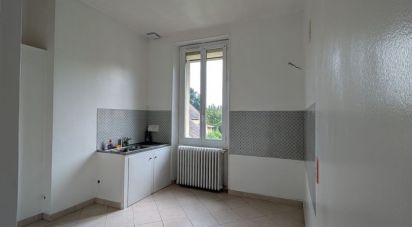 Maison 3 pièces de 94 m² à Château-Renard (45220)