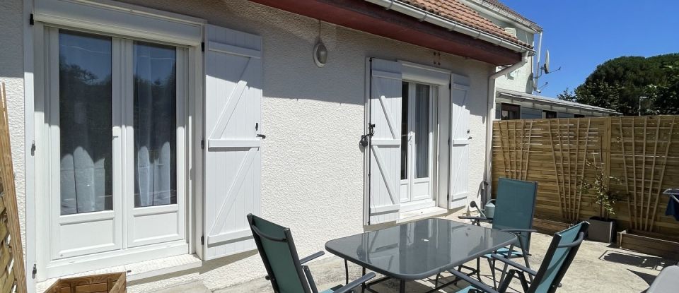 Town house 6 rooms of 110 m² in Parthenay (79200)