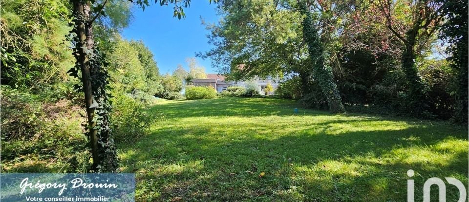 Longère 7 pièces de 190 m² à Saint-Pierre-lès-Nemours (77140)