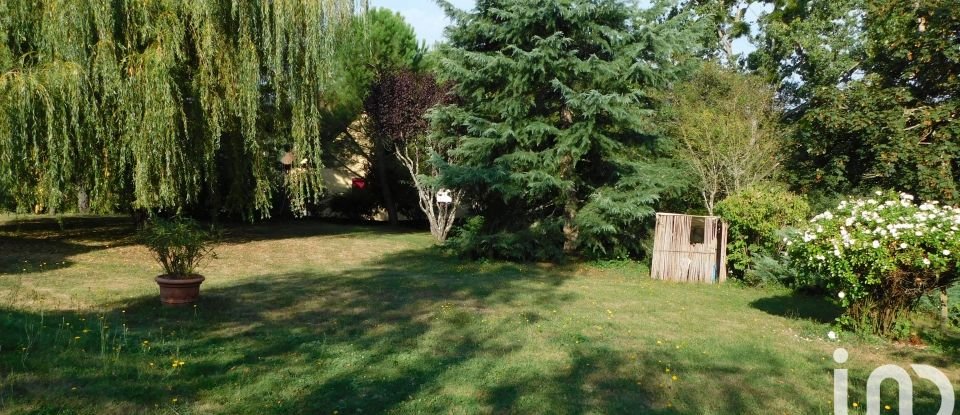 Longère 6 pièces de 180 m² à Montluçon (03100)