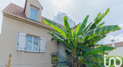 Traditional house 7 rooms of 163 m² in Pantin (93500)