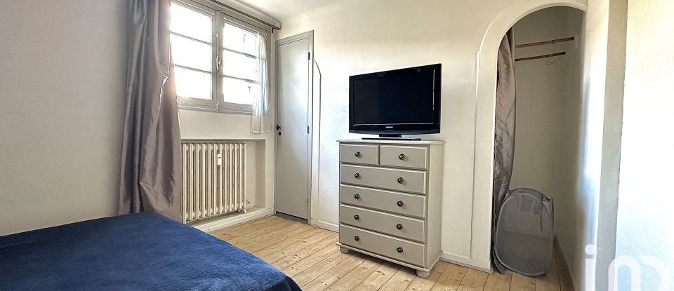 Apartment 4 rooms of 81 m² in Pau (64000)