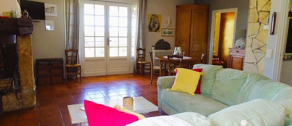 Traditional house 6 rooms of 166 m² in La Réole (33190)