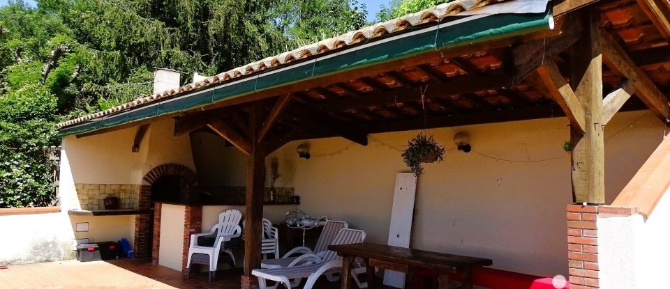 Traditional house 6 rooms of 166 m² in La Réole (33190)