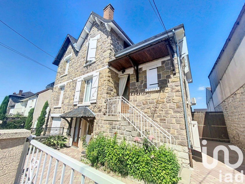 Maison 10 pièces de 208 m² à Brive-la-Gaillarde (19100)