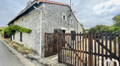 Maison 3 pièces de 141 m² à Ruffec (16700)