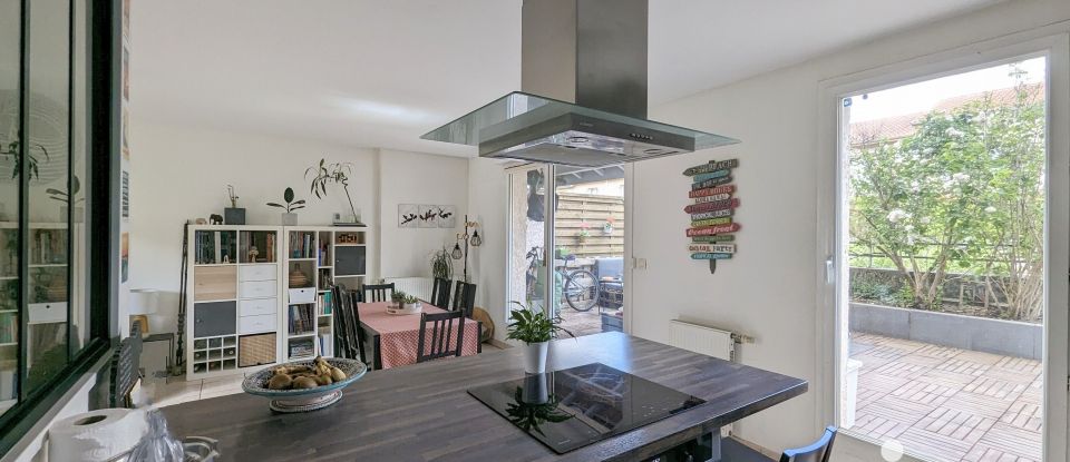 Duplex 4 pièces de 80 m² à Lyon (69008)