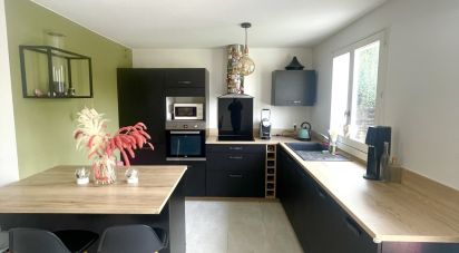 Pavillon 5 pièces de 77 m² à Mours (95260)