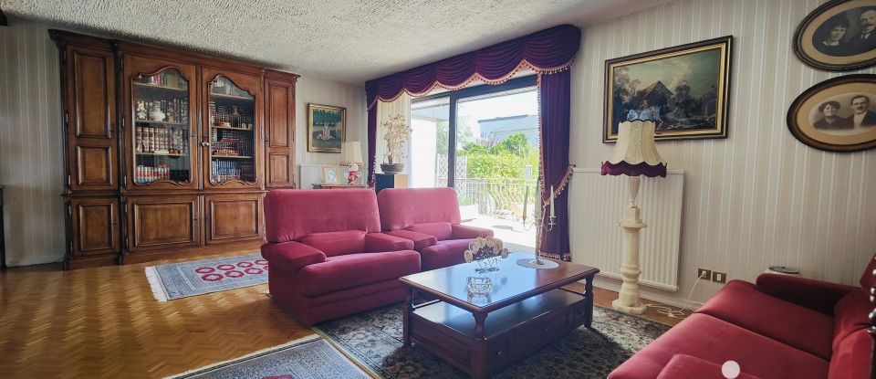 Traditional house 6 rooms of 179 m² in Lixing-lès-Saint-Avold (57660)