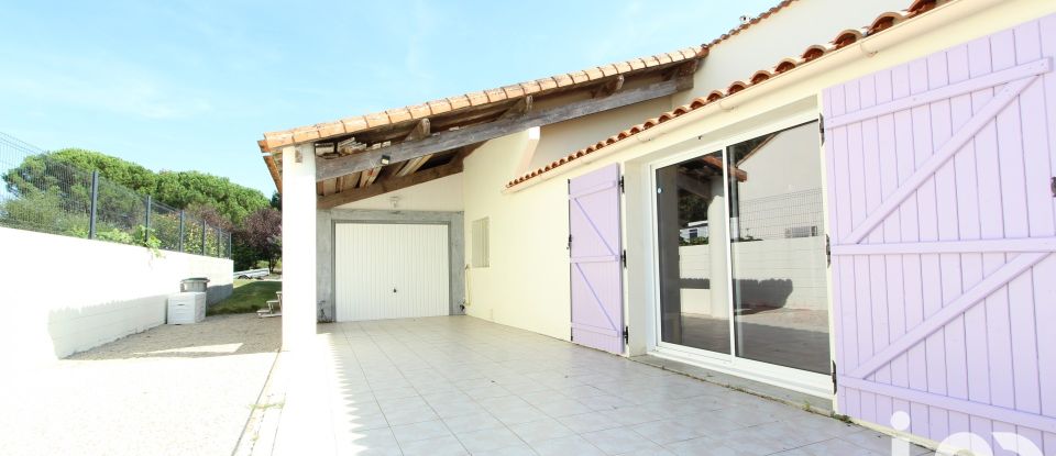 Longère 5 pièces de 118 m² à Aizenay (85190)