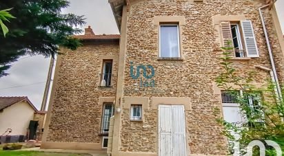 House 6 rooms of 150 m² in Sivry-Courtry (77115)